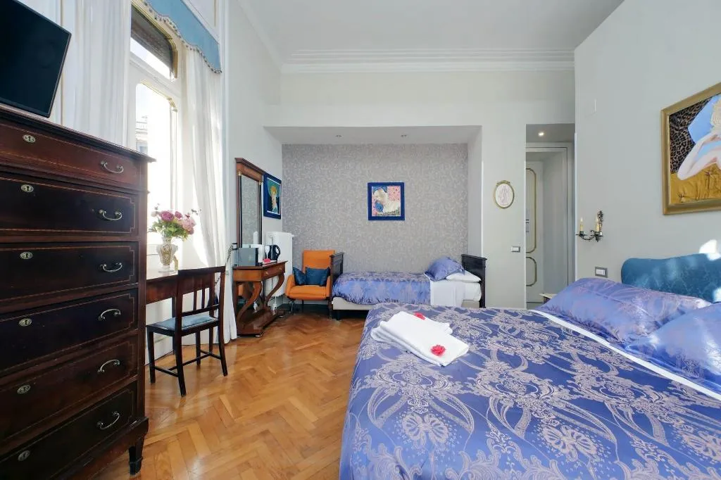Room, Domus Monamì Luxury Suites, Rome
