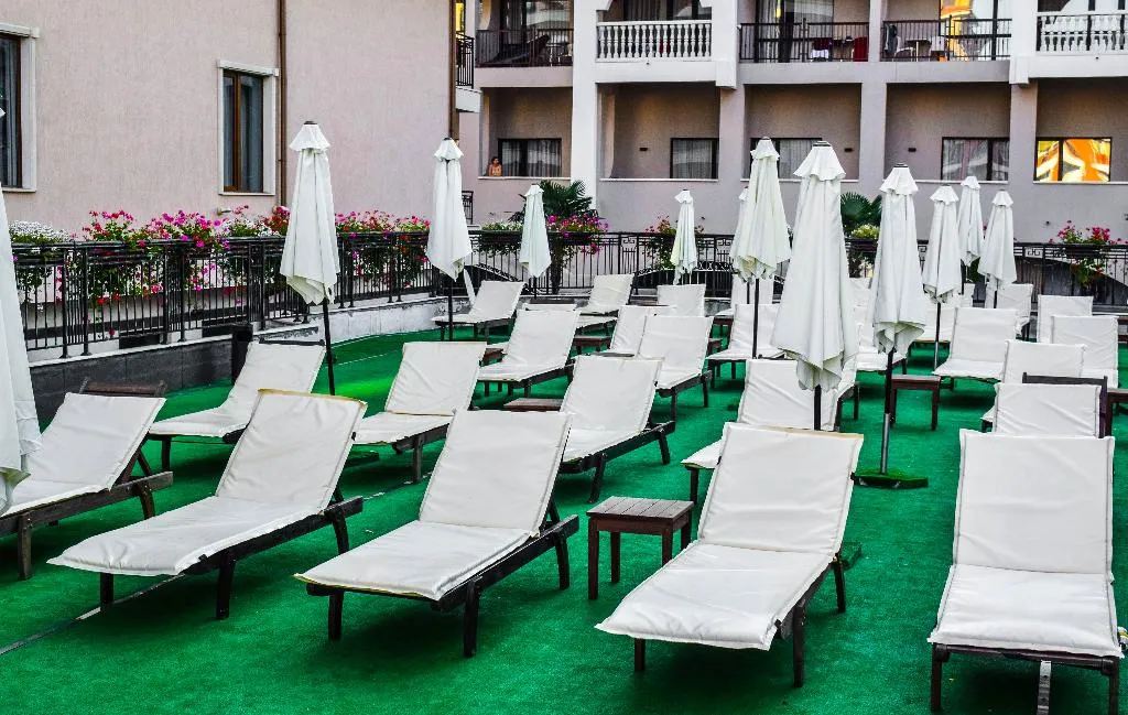 Terrace, Karolina, Bourgas