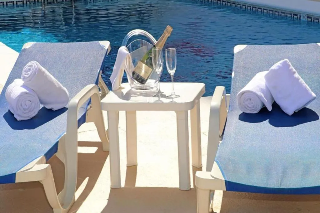 Pool, El Faro Marbella, Costa Del Sol