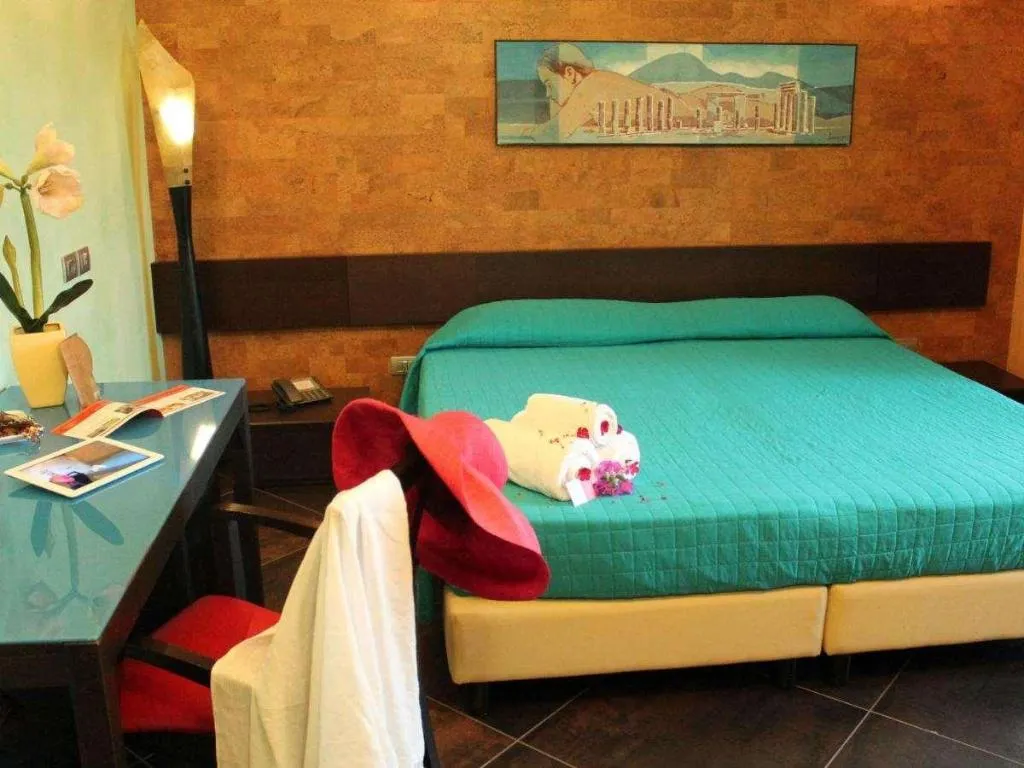 Room, Abalon Pompei Resort, Naples