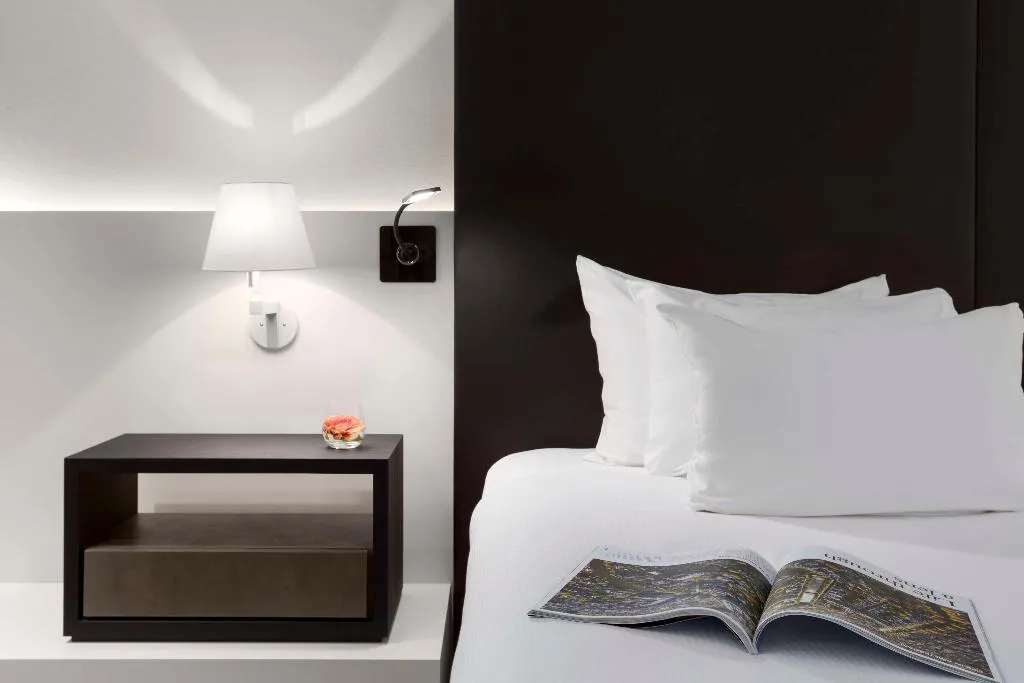 Double or Twin SUPERIOR KING BED Room, NH Collection Amsterdam Barbizon Palace, Amsterdam