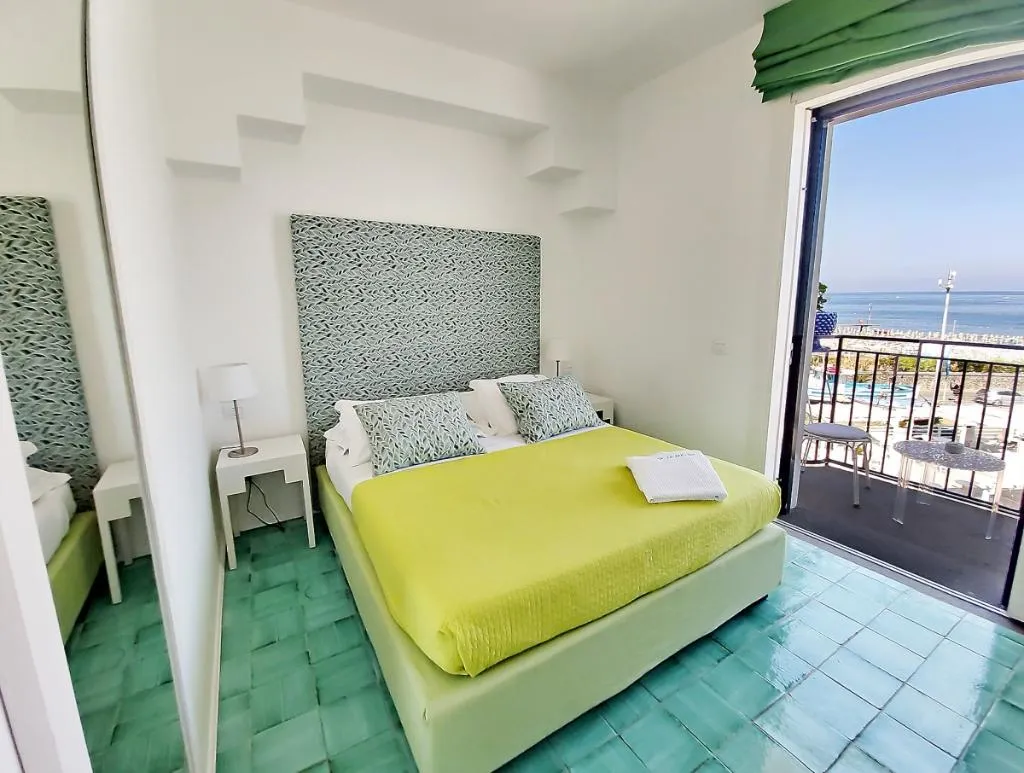 DOUBLE SEA VIEW Room, Hotel Le Ancore BW Signature Collection, Naples