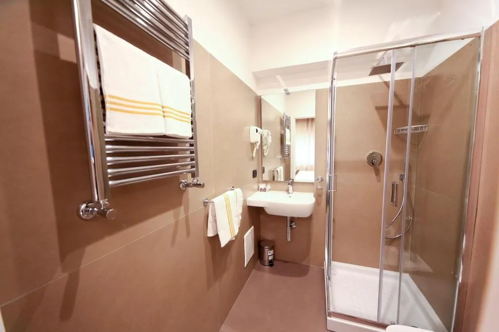 Room, 7Th Floor Suite, Naples
