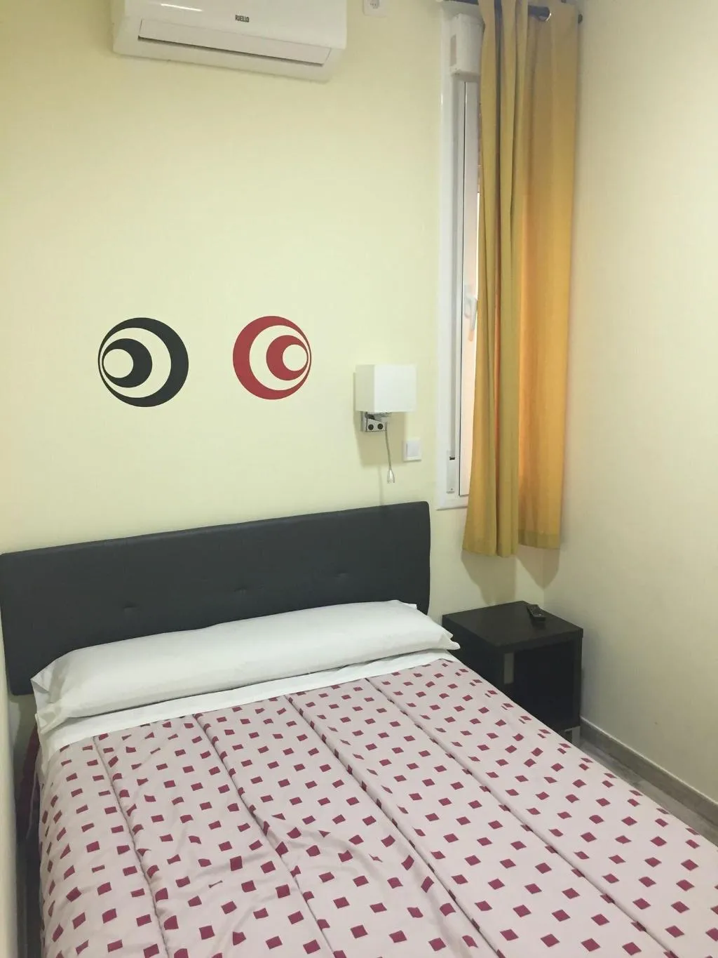 Room, Jqc Rooms, Madrid