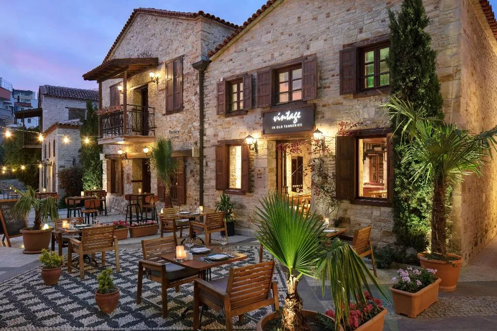 Restaurant, DoubleTree by Hilton Kusadasi, Izmir