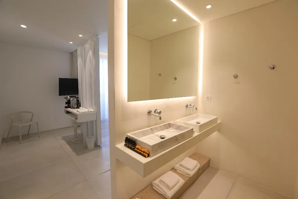 Double or Twin MOUNTAIN VIEW Room, Mykonos Dove beach hotel, Mykonos