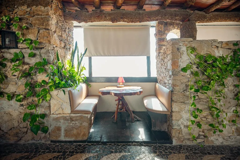 Bar, Estalagem Muchaxo Hotel, Lisbon