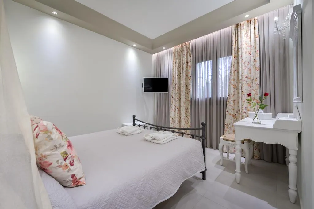 Room, Zephyros, Santorini