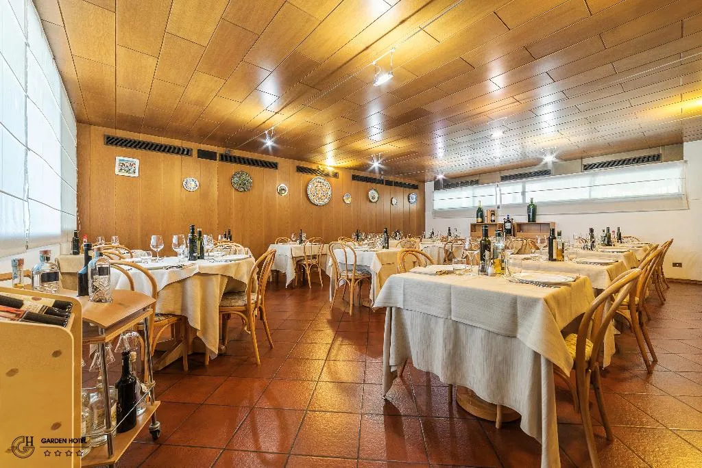 Restaurant, Garden Hotel, Umbria