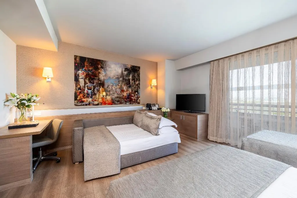 DOUBLE SINGLE USE SUPERIOR Room, Concorde De Luxe Resort, Antalya