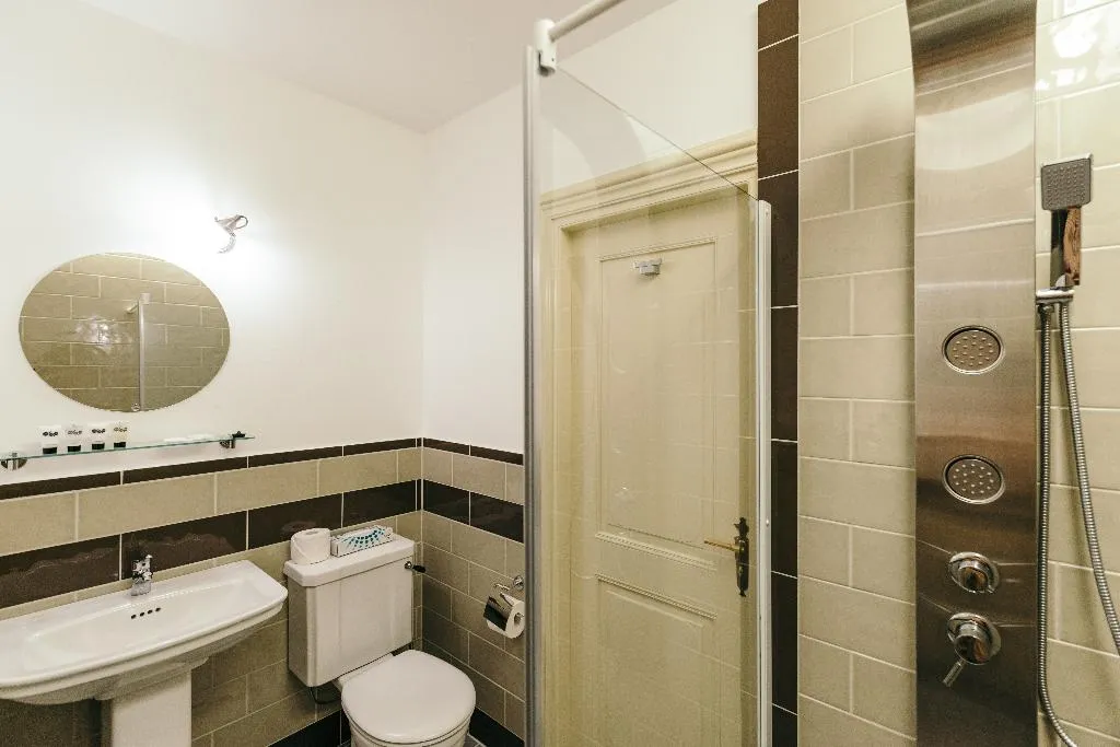 TWIN STANDARD Room, Merchants House, Tallinn