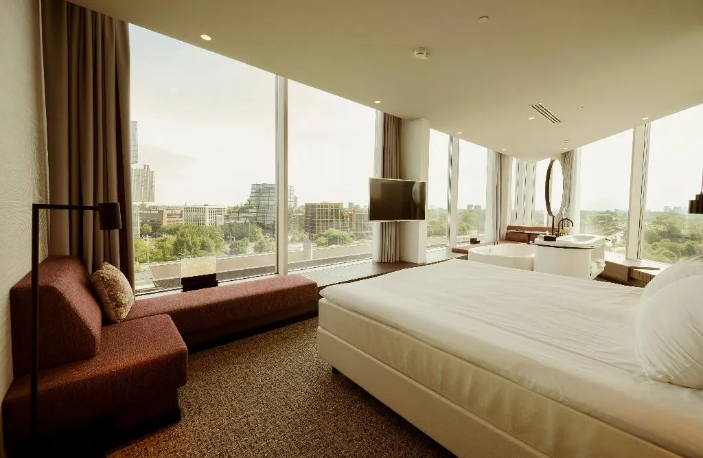 SUITE STANDARD Room, Van der Valk Hotel Amsterdam Zuidas, Amsterdam