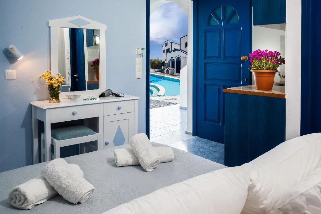 DOUBLE PARK VIEW Room, Roula Villa, Santorini