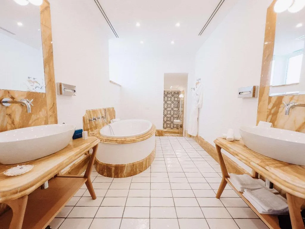 Room, Marina Riviera, Naples