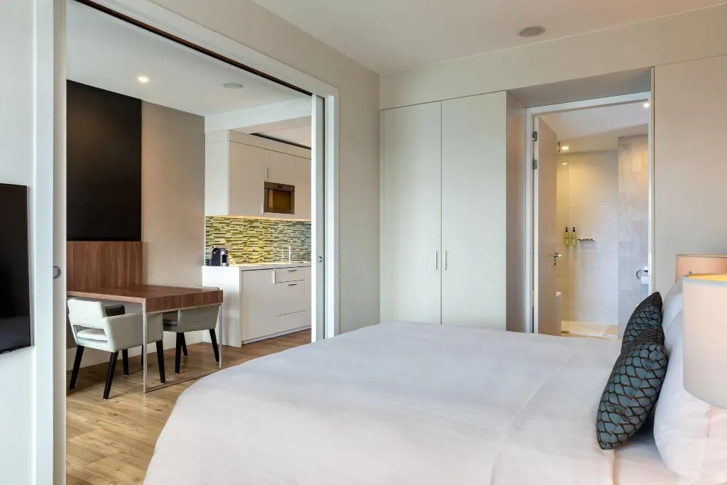 SUITE WITH VIEWS Room, Element Amsterdam, Amsterdam