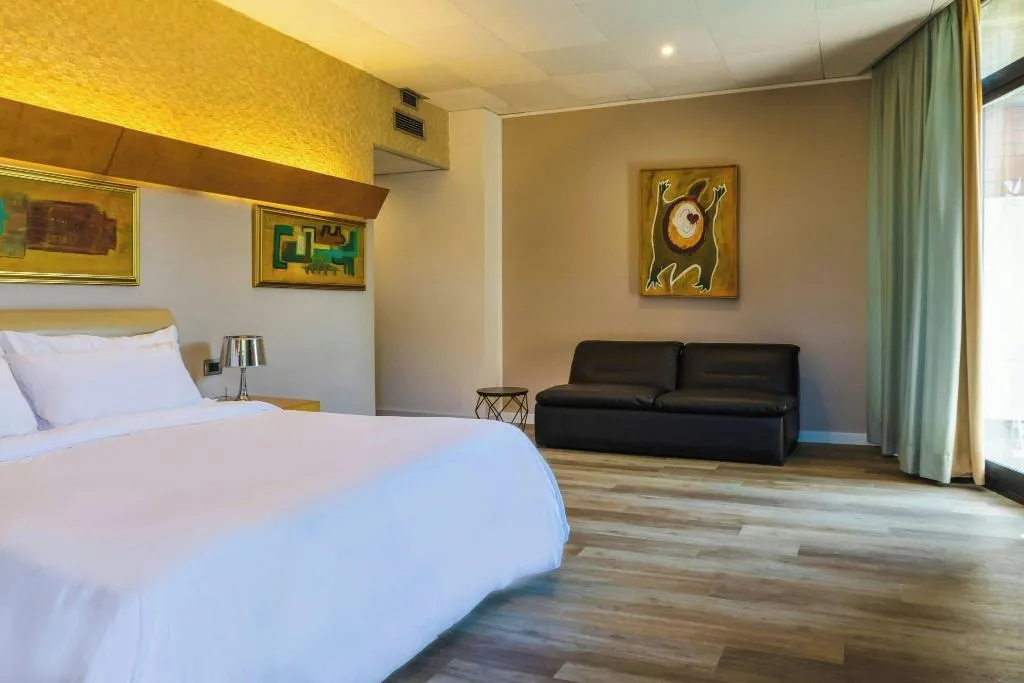DOUBLE SUPERIOR KING BED Room, Four Points by Sheraton Catania Hotel & Conference, Catania