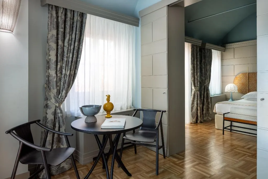SUITE CAPACITY 5 Room, Hotel Number Nine, Florence