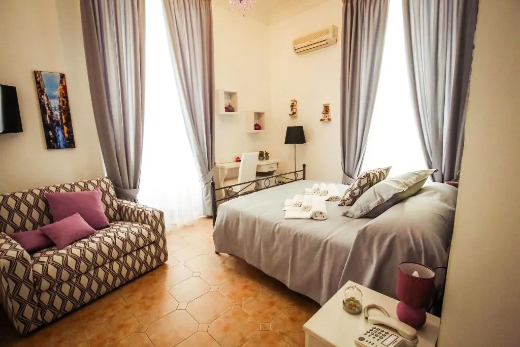 Room, Hotel Napoli Mia, Naples