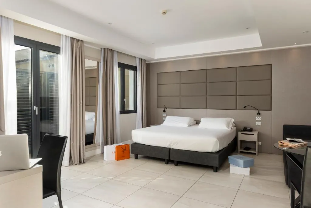 CHALET CAPACITY 2 Room, Eurogarden Roma, Rome