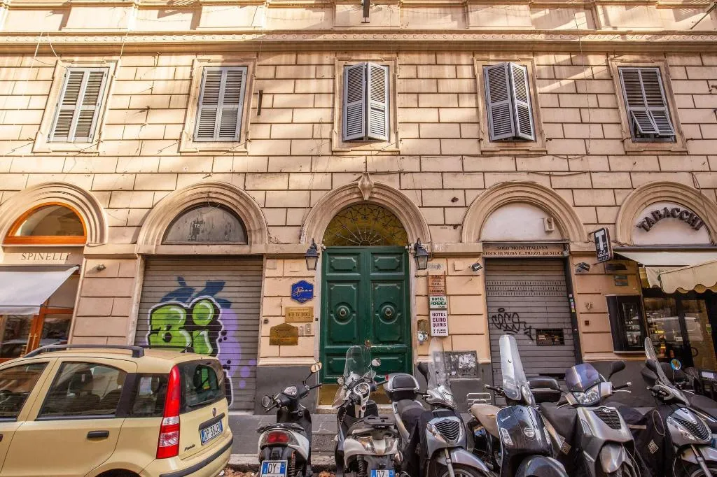 General view, Roma Da Noi, Naples