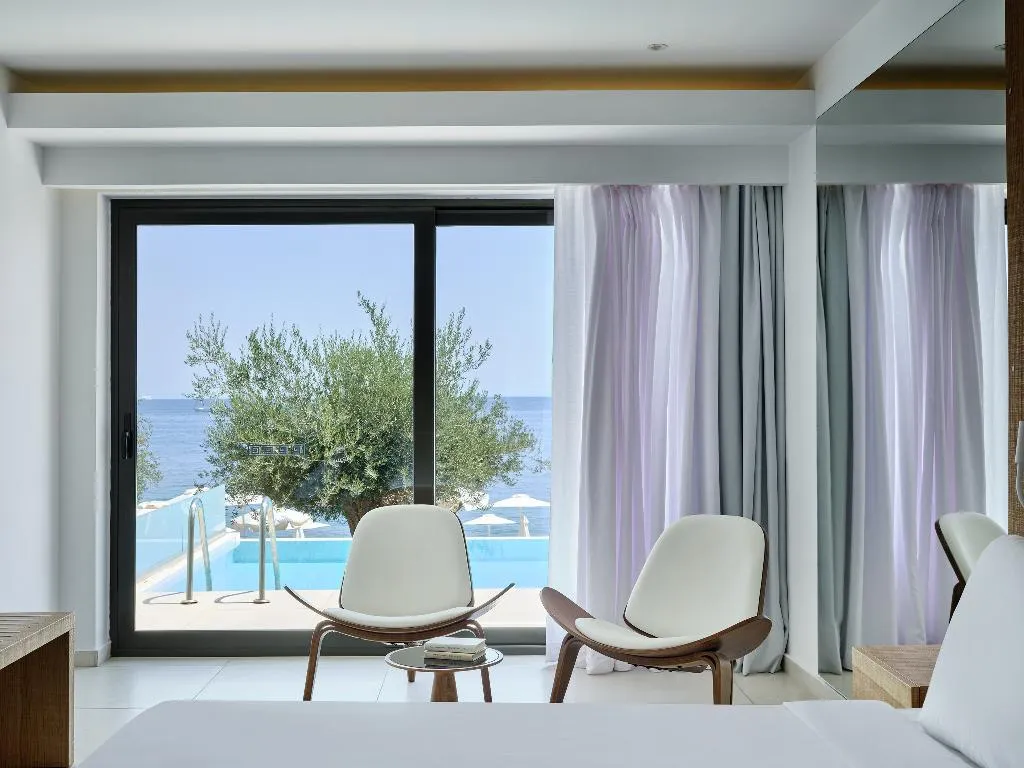 JUNIOR SUITE WITH PRIVATE POOL Room, Atlantica Nissaki Beach, Corfu