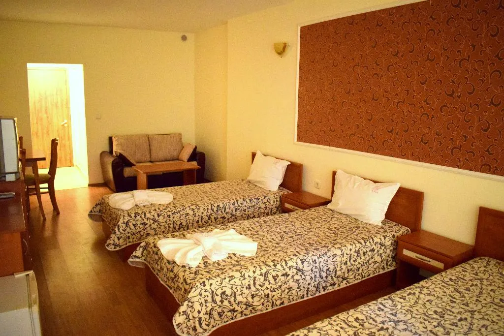TRIPLE STANDARD Room, Ryor, Bourgas