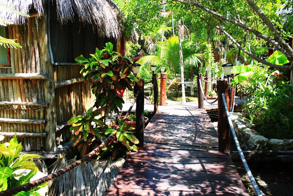 General view, Maya Cabañas and Cenote Tulum, Cancun Area