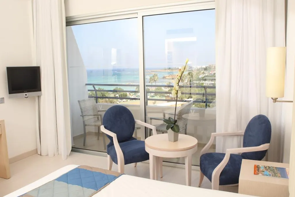 TWIN SIDE SEA VIEW Room, Vrissiana Beach Hotel, Cyprus