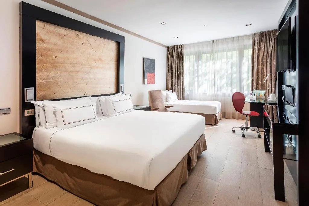 TRIPLE STANDARD Room, Melia Madrid Princesa, Madrid