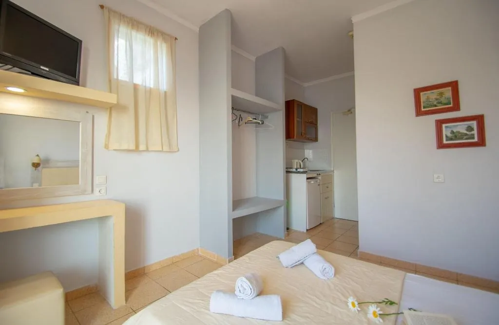 Room, Agoulos Beach Hotel, Zante