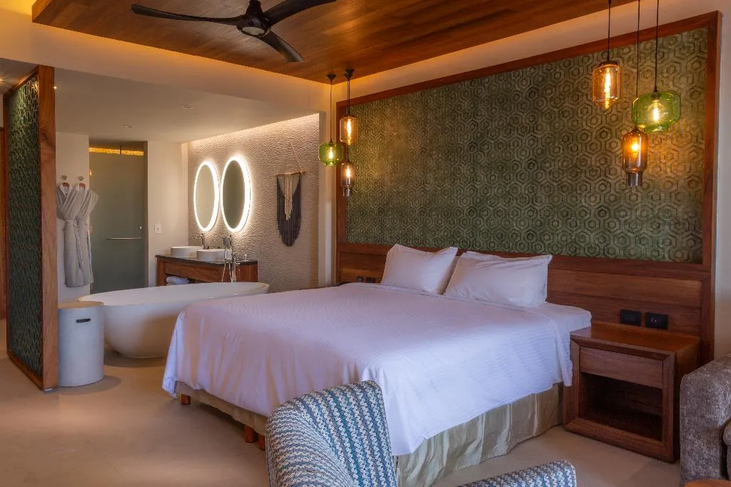 SUITE OCEAN FRONT Room, Sandos Playacar All Inclusive, Cancun Area