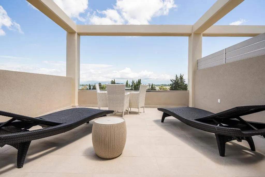 BUNGALOW CAPACITY 1 Room, Art Hotel Debono, Corfu
