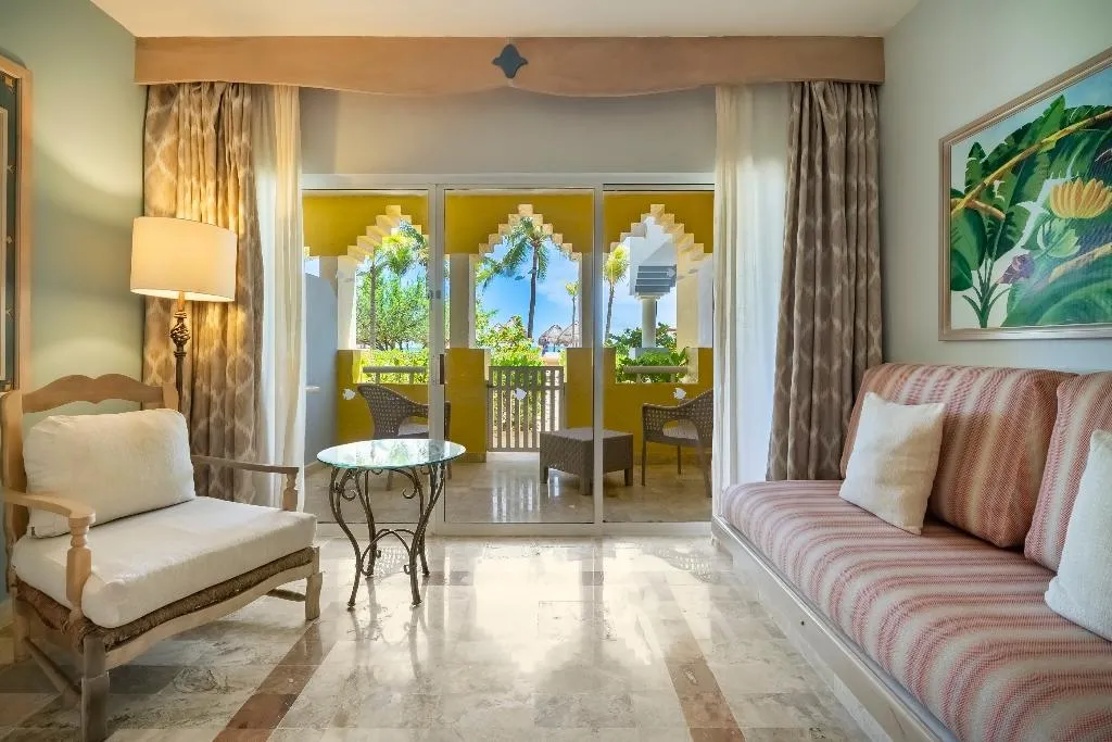 JUNIOR SUITE OCEAN FRONT Room, Iberostar Waves Paraiso del Mar All Inclusive, Cancun Area