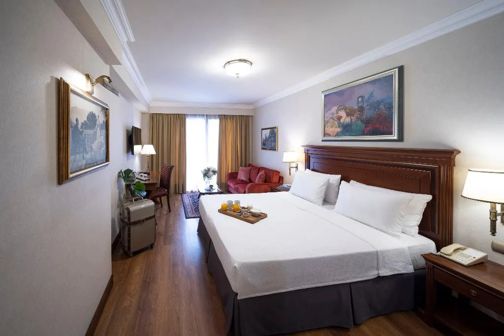 Double or Twin WITH BALCONY Room, Electra Palace Athens, Athens