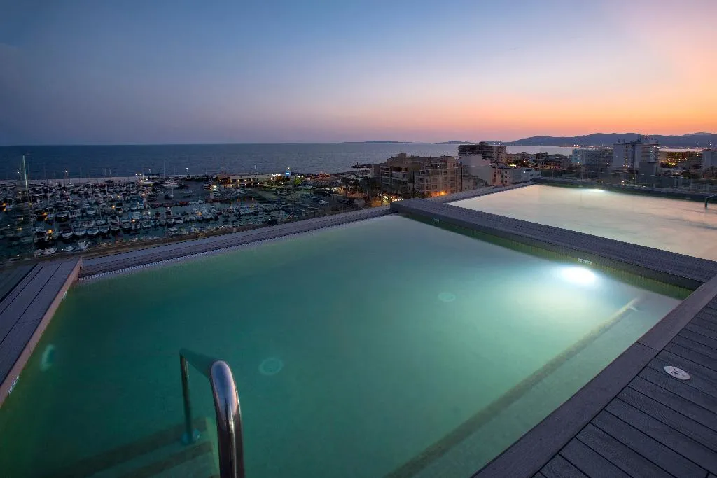 Pool, Las Arenas, Majorca