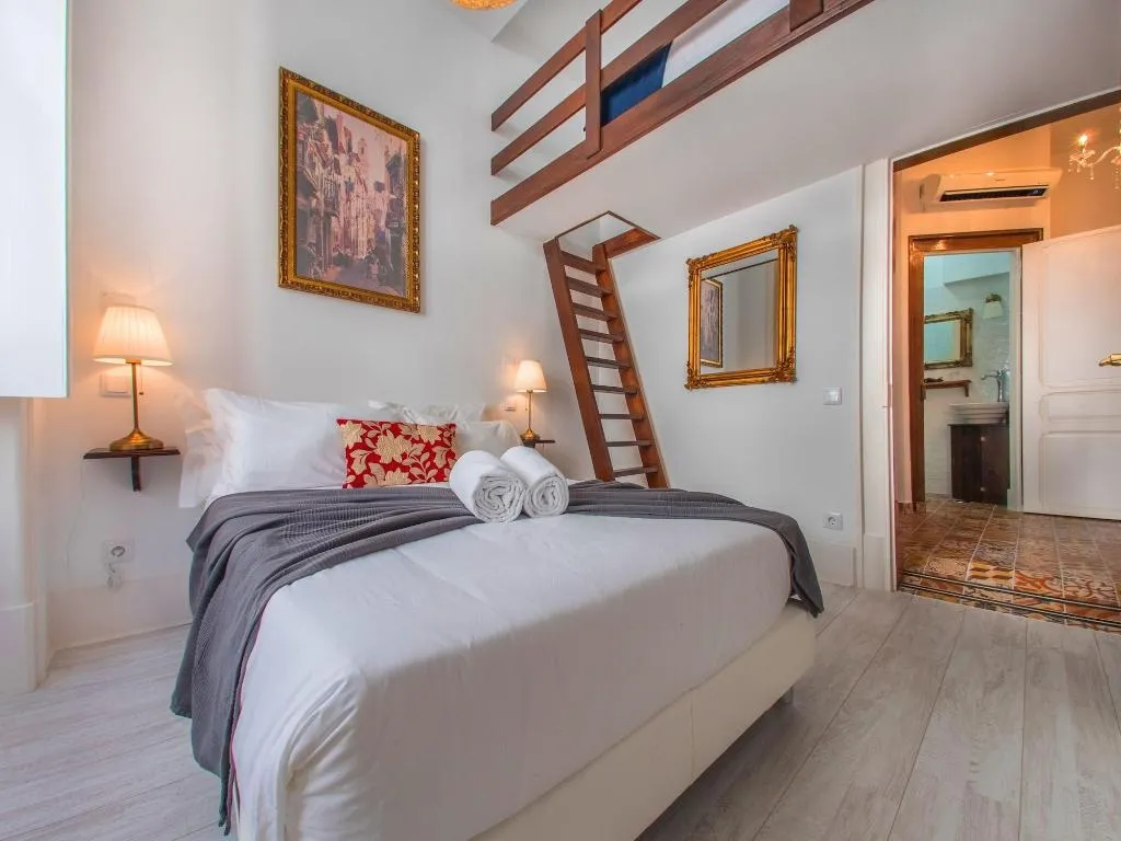 Room, Casinha Dos Sapateiros, Lisbon