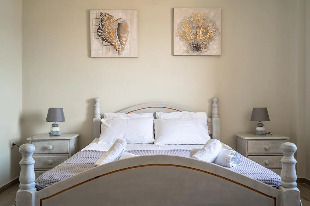 APARTMENT TWO BEDROOMS Room, Zoi Lixouri, Kefallinia