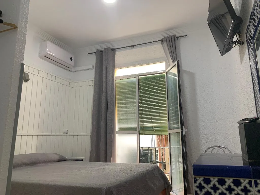 General view, Hostal Alcobia, Seville