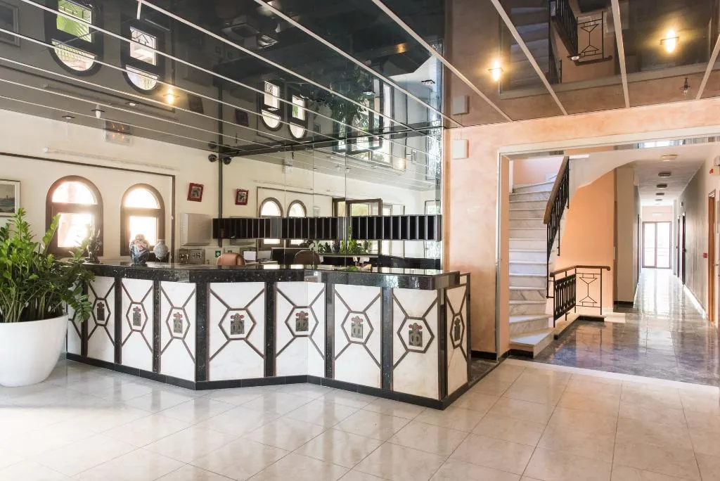 Lobby, Niriedes-Dionyssos Village, Crete