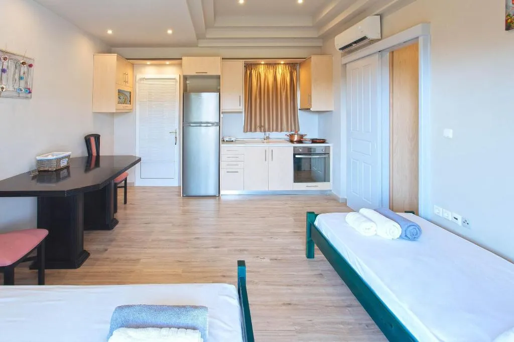 Room, Sunny Place Resort, Athens
