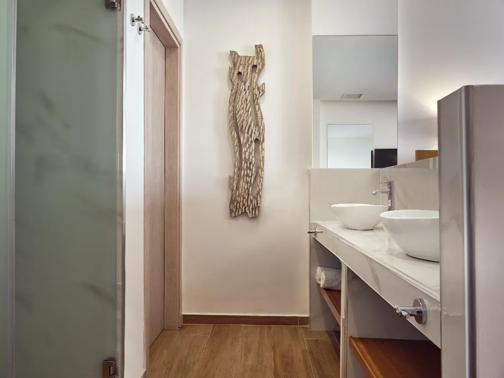 Room, Cavo Orient Beach Hotel & Suites, Athens