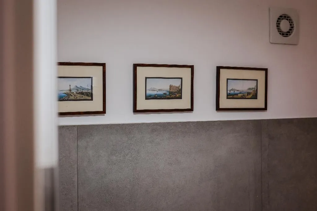 Room, Dimora Megaride, Naples