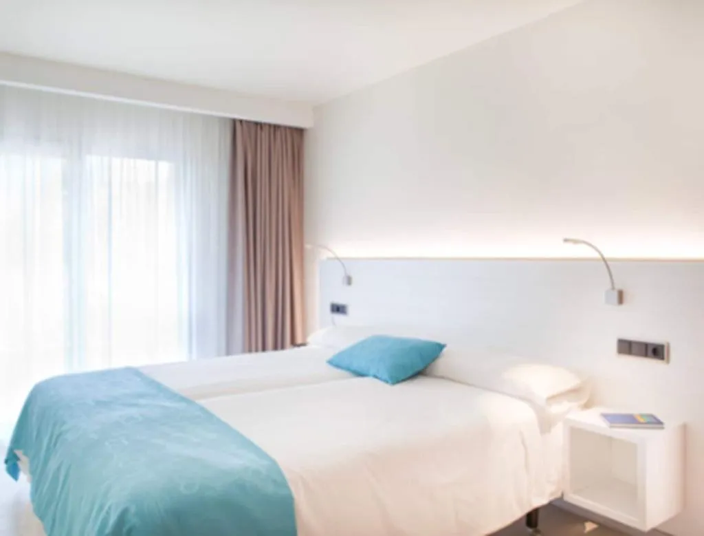 Room, La Terrassa, Costa Brava