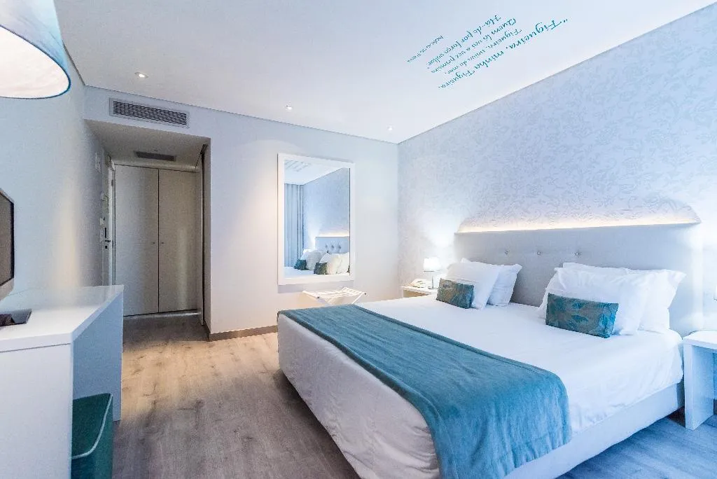 Room, Costa de Prata I, Porto
