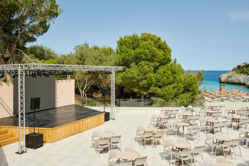 Bar, Iberostar Waves Cala Domingos, Majorca
