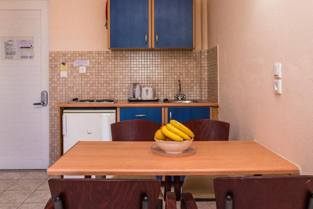 APARTMENT CAPACITY 4 Room, Macedonia, Zante