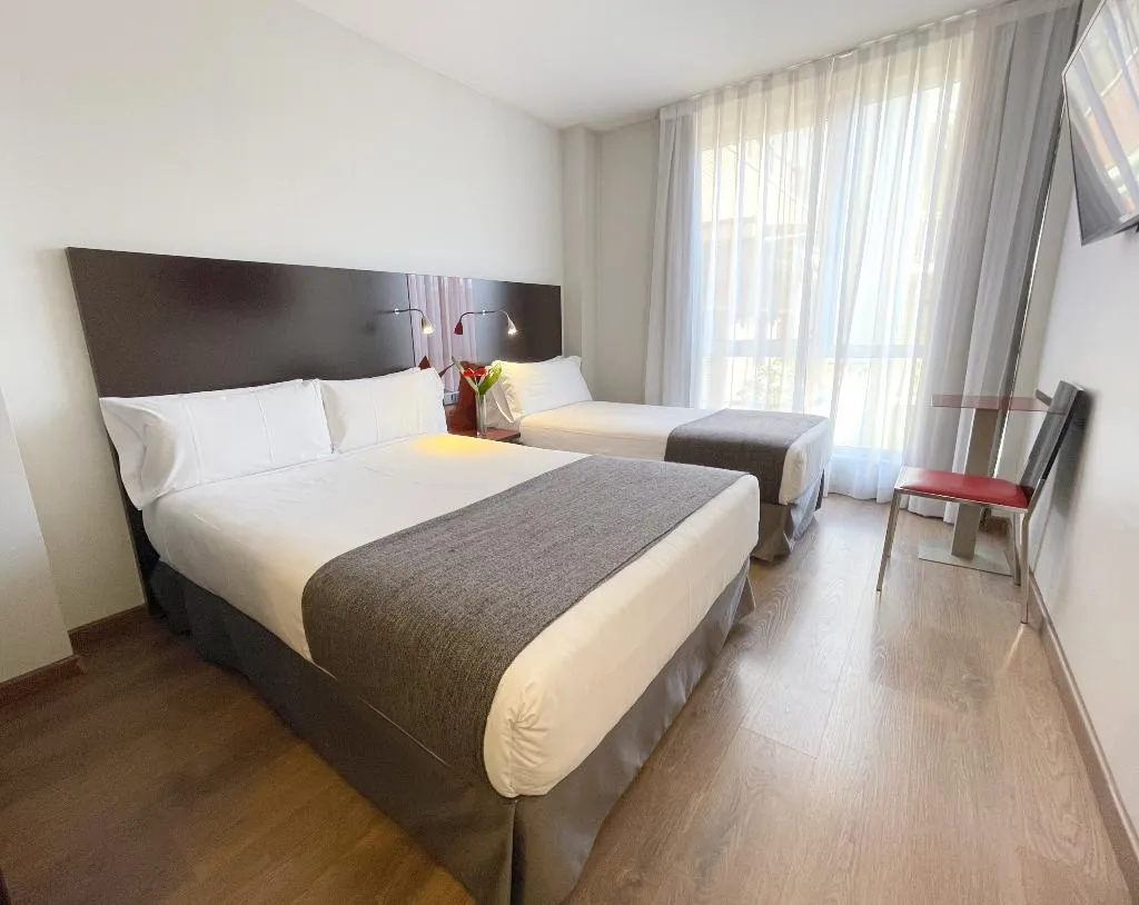 TRIPLE STANDARD Room, Sant Antoni, Barcelona