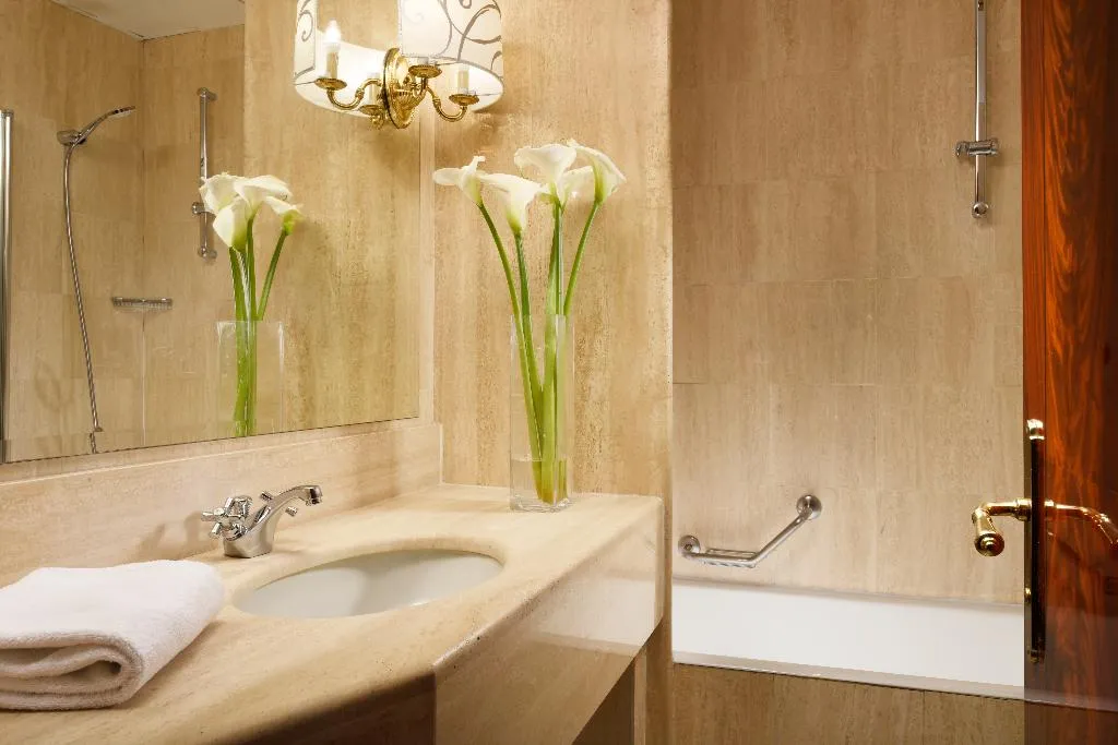 DOUBLE EXECUTIVE Room, UNA HOTELS Scandinavia Milano, Milan