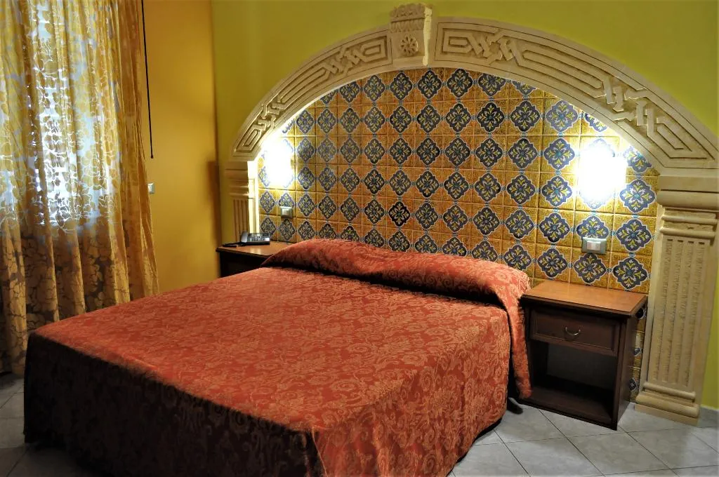 DOUBLE STANDARD Room, Al-Taïr, Palermo