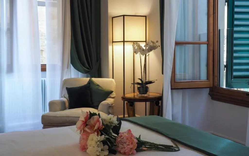 QUADRUPLE DELUXE Room, Aqa Palace, Florence